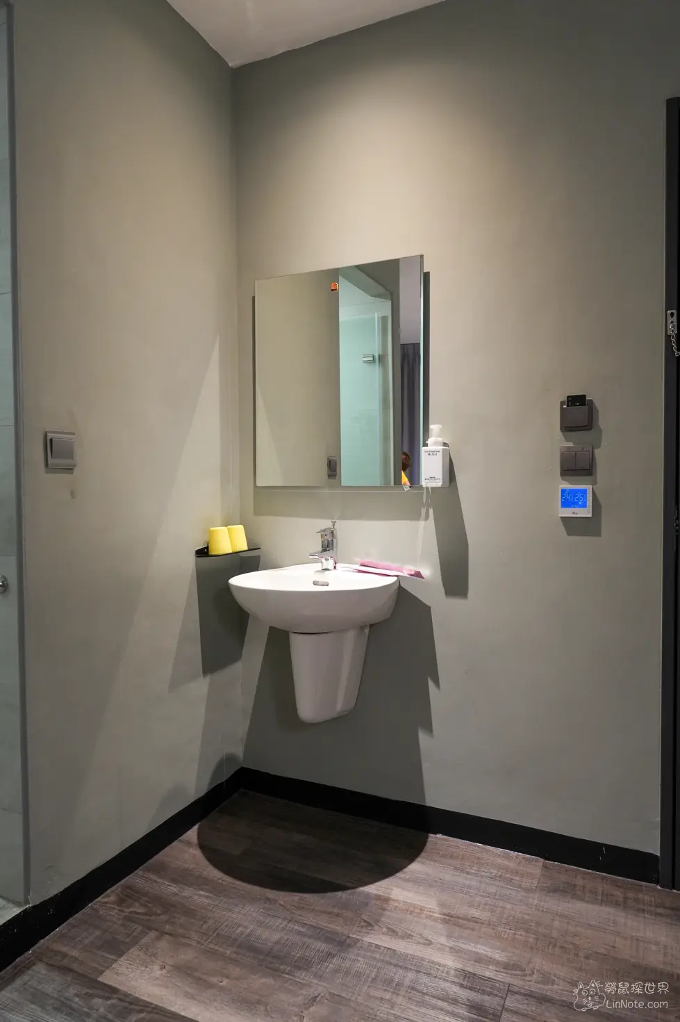 Prince Hot Spring Hotel 1