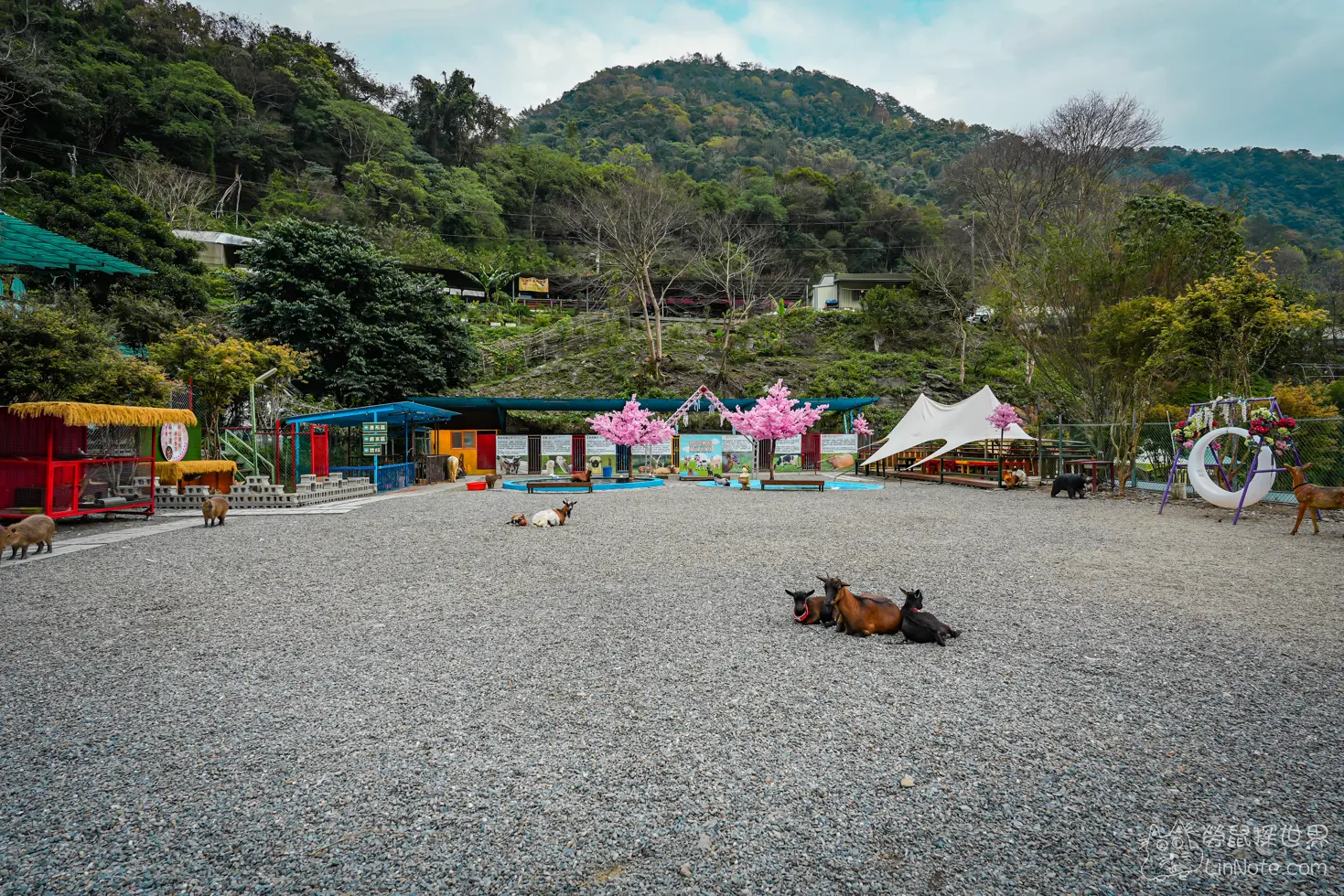 Menggu Waterfall Farm 3