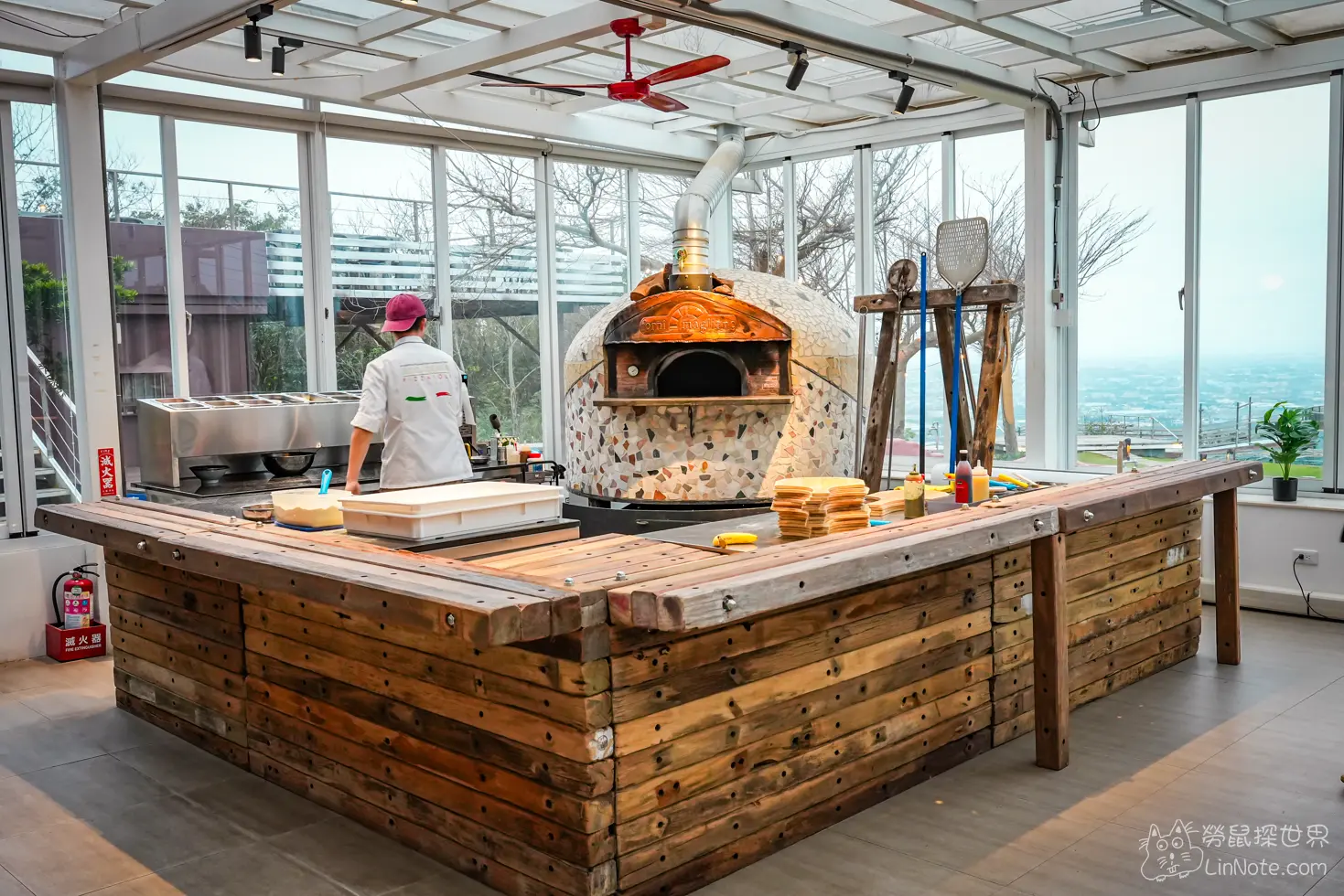 Kong pizza cafe hsinchu 24