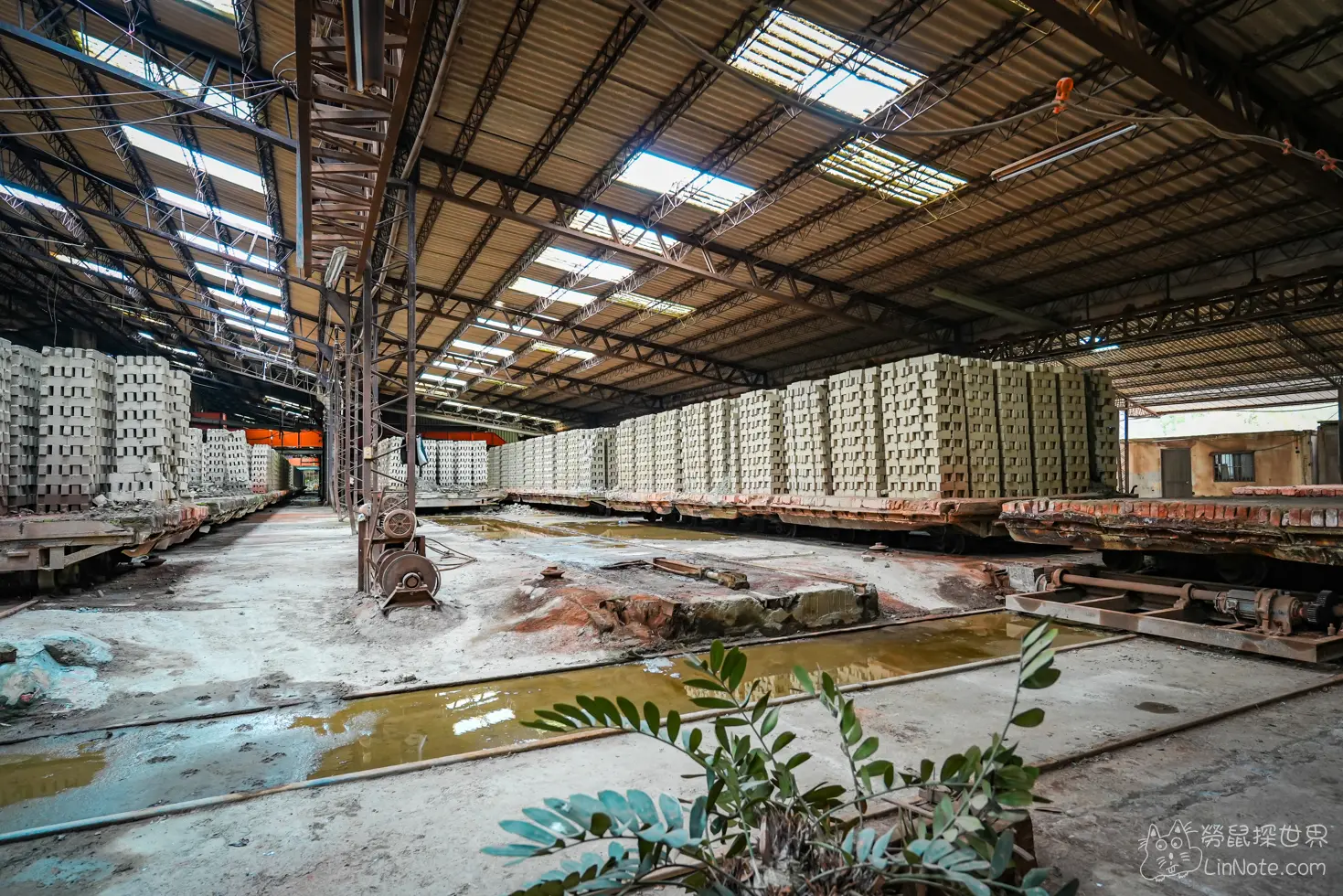 Jls brick tourism factory 44