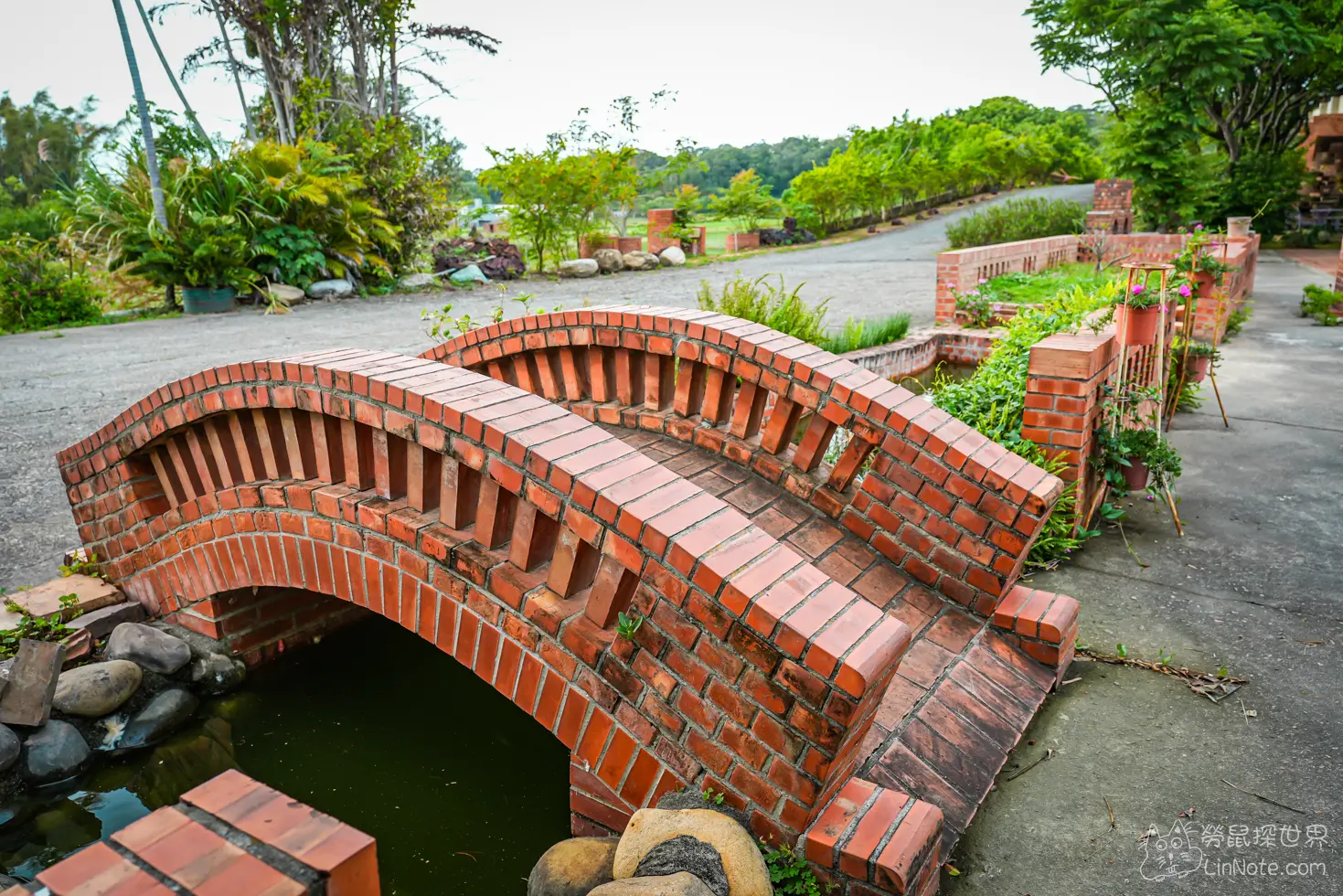 Jls brick tourism factory 7