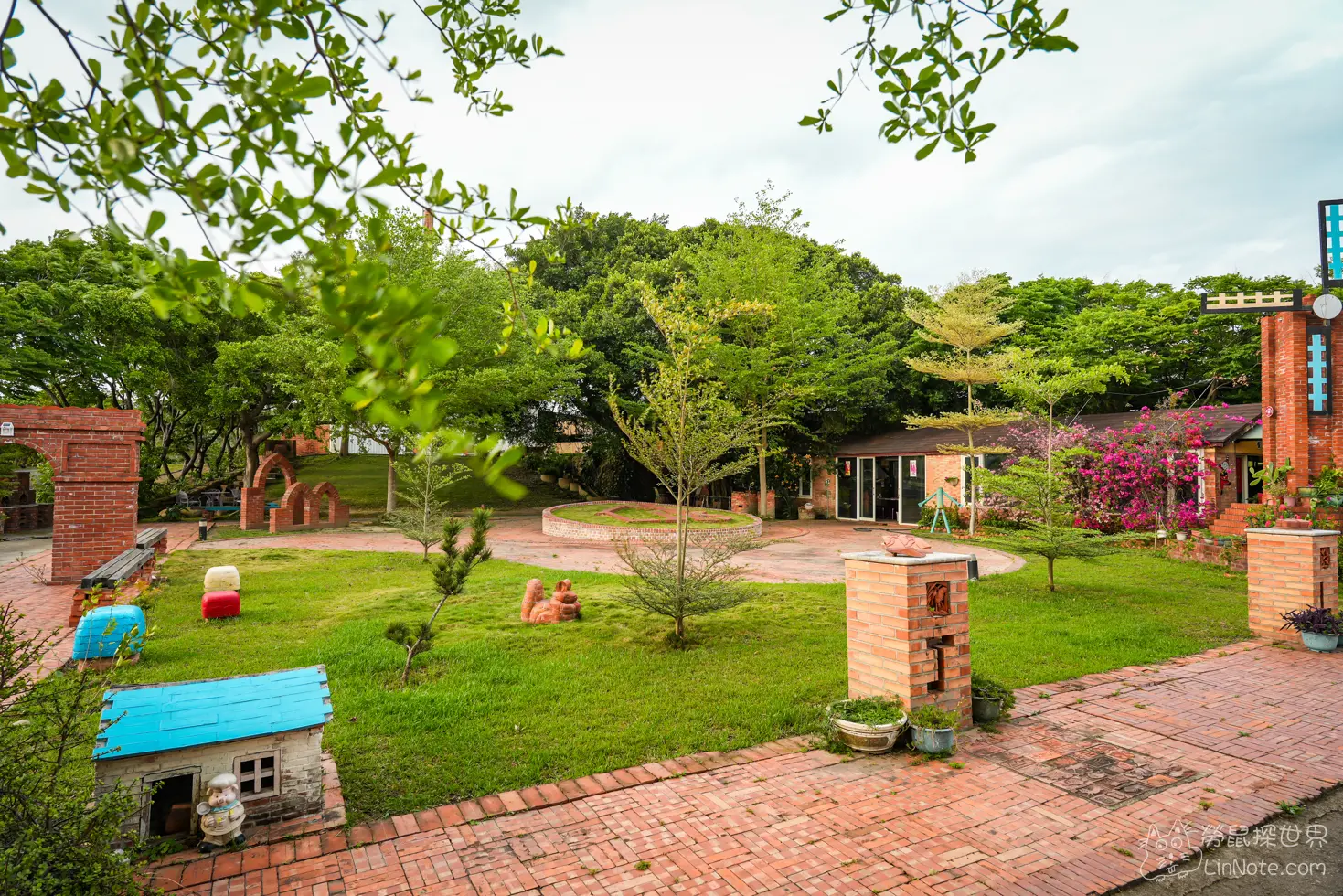 Jls brick tourism factory 8