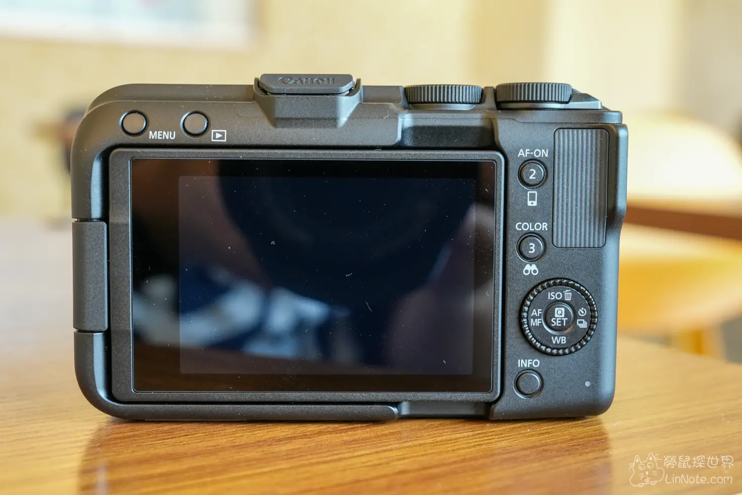 Canon r50v 2
