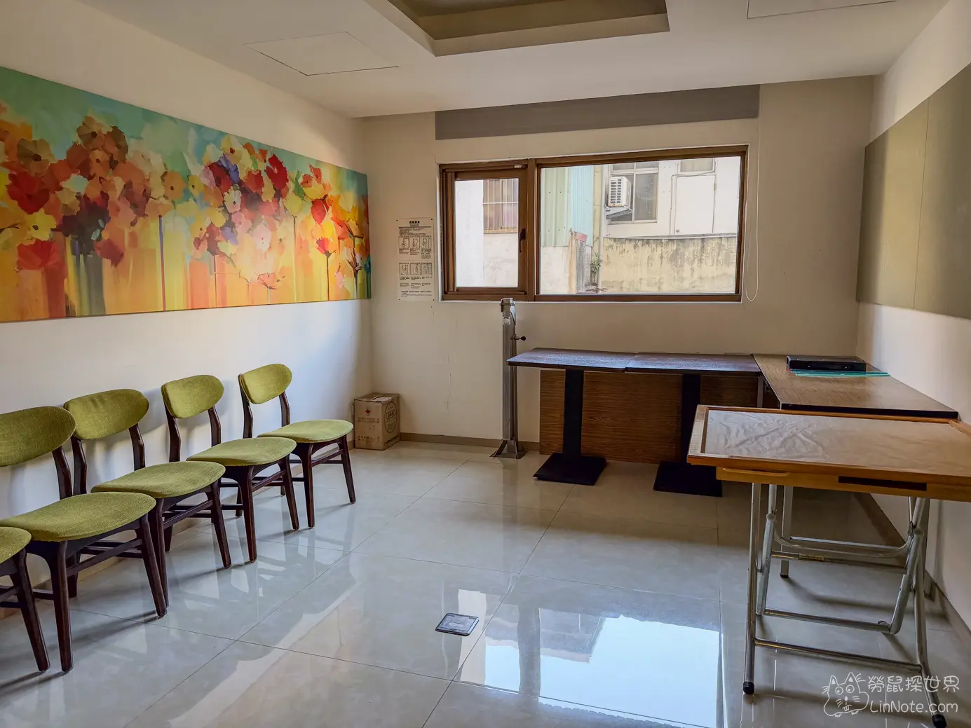 花蓮福康飯店商務中心，裡面還有麻將